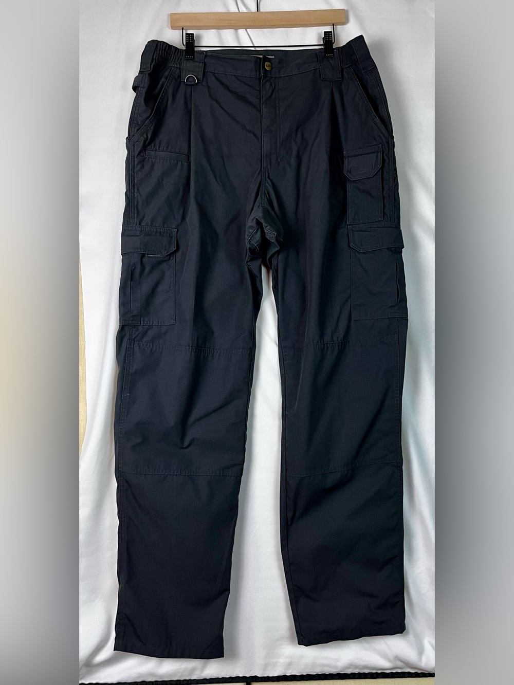 5.11 Tactical Mens 38x36 Black Cargo Pants with Multi-Pocket Design READ